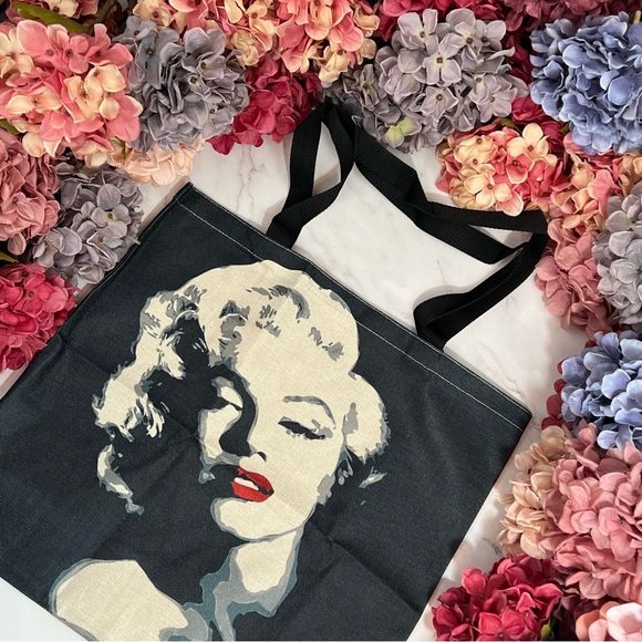 Eco-Friendly Iconic Marilyn Monroe Movie Star Folding Tote Bag - Picture 3 of 14